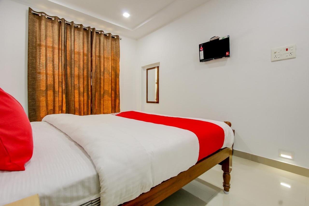 Oyo 69625 Mayuraa Residency Hotel Kumbakonam Exterior photo