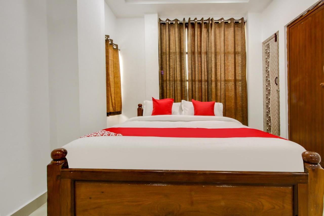 Oyo 69625 Mayuraa Residency Hotel Kumbakonam Exterior photo