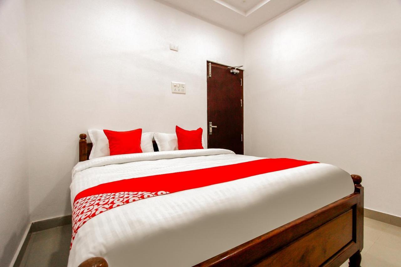 Oyo 69625 Mayuraa Residency Hotel Kumbakonam Exterior photo