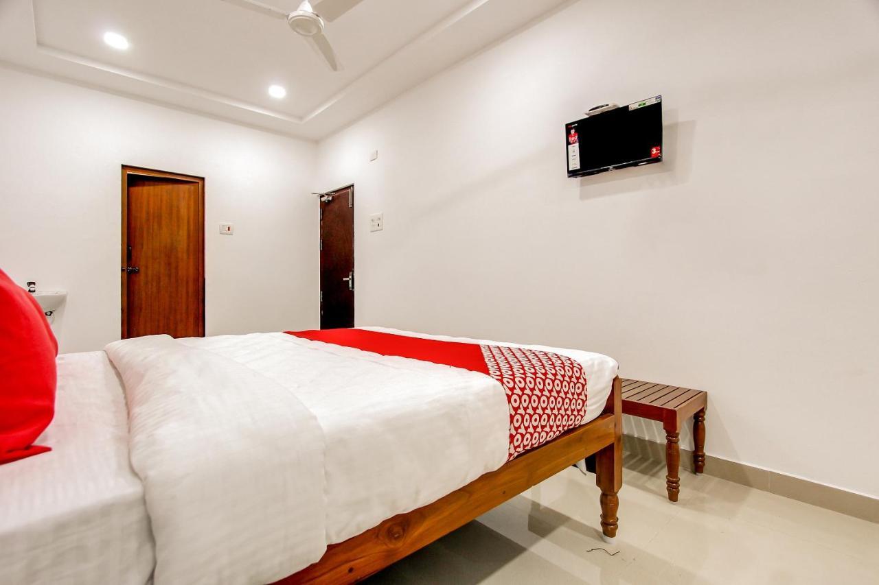 Oyo 69625 Mayuraa Residency Hotel Kumbakonam Exterior photo